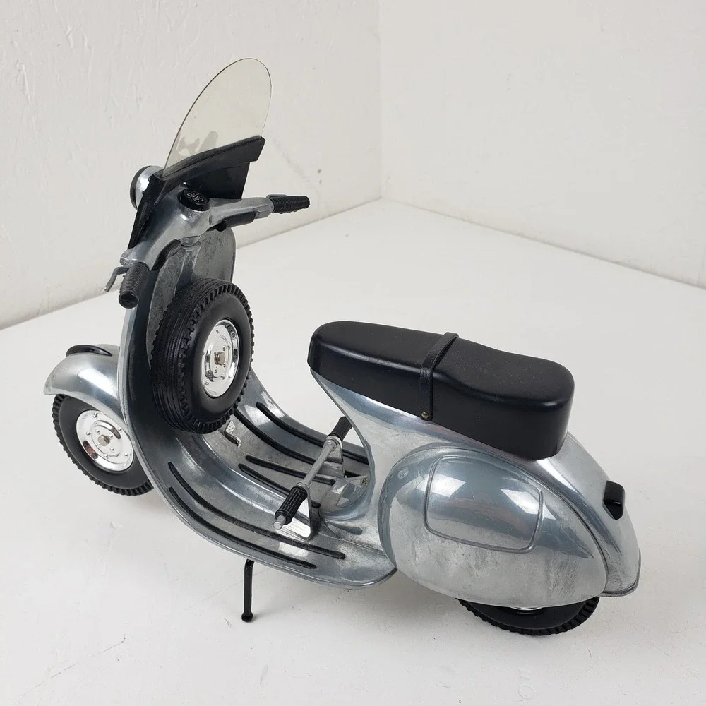NewRay Vespa 150 GS 1:12 Scale Silver Diecast Toy Scooter Motorcycle Model 57863